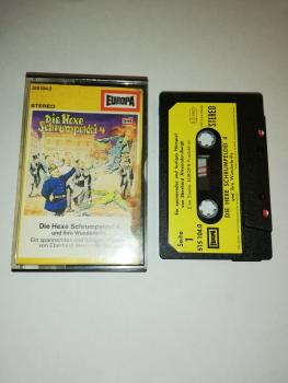 Die Hexe Schrumpeldei Folge 4 und ihre Wunderbrille Schwarz mit Gelben Aufkleber 515104.0 Europa(Frontcover mit Fleck)